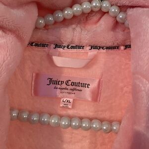 NWOT Juicy Couture plush pretty-in-pink velour robe Size L/XL